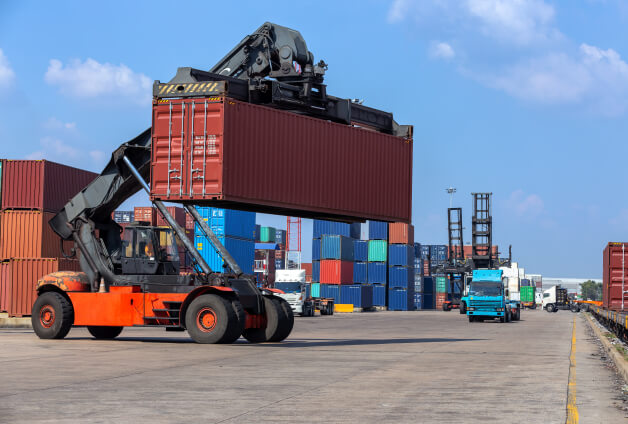 Traditional freight forwarding